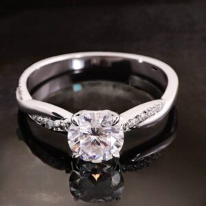 Radiant Central Stone Pave Moissanite Ring - Image 6