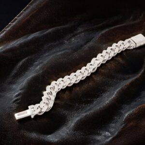 Customizable Sparkle: Personalized Moissanite Bracelet - Image 5