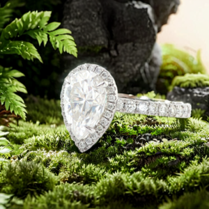 Glamorous Pear Moissanite Halo Ring with Sparkling Pavé - Image 4