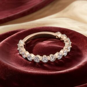 0.9CTW Round Brilliant Cut Moissanite Wedding Band - Image 4